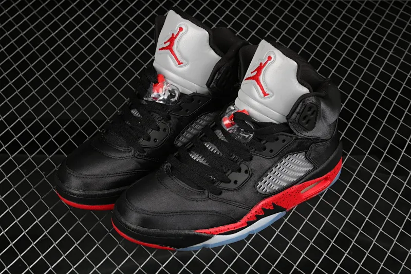 All categories Air Jordan Jordan series basketball shoes Air Jordan 5 Air Jordan 5 Satin Bred AJ5 black and red silk men's basketball shoes 136027-006